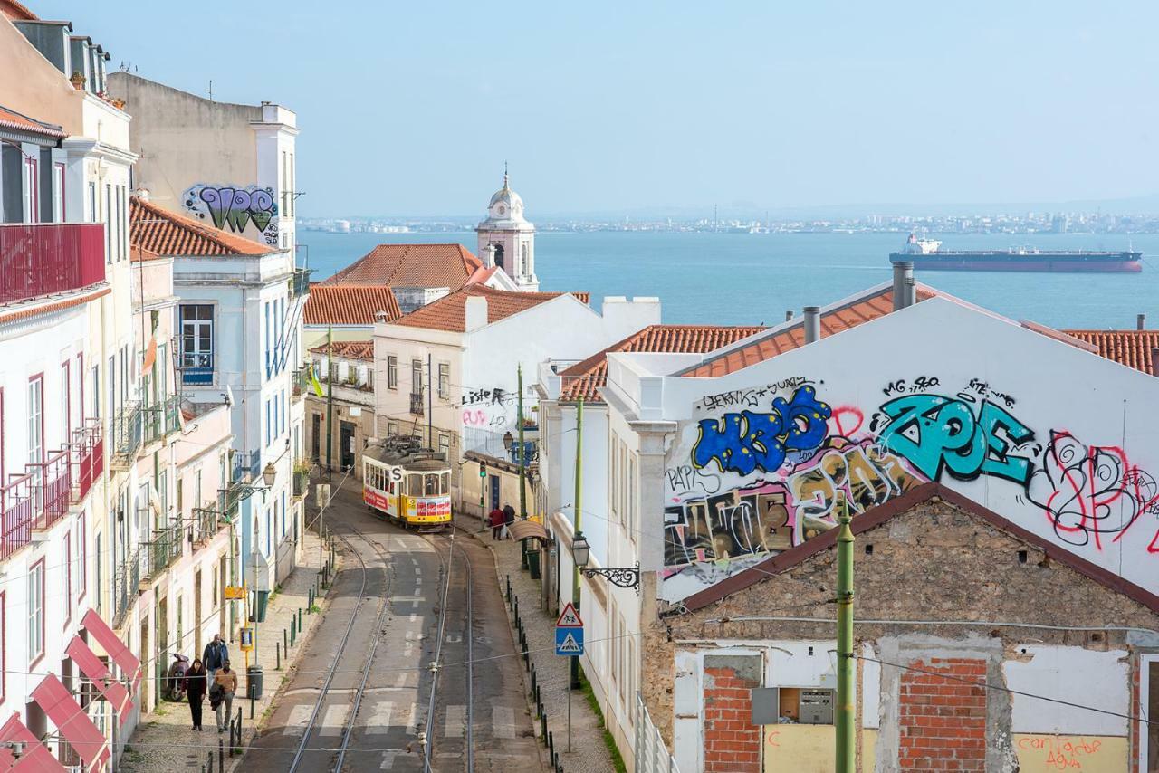 Myplacelisbon - Alfama River View Apartment Екстер'єр фото